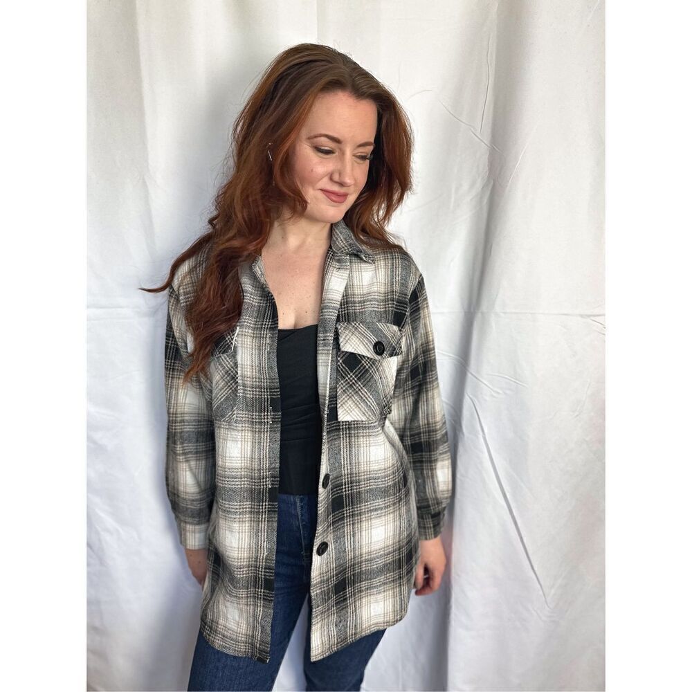 Adorable Plaid Shacket - Picture 4 of 7